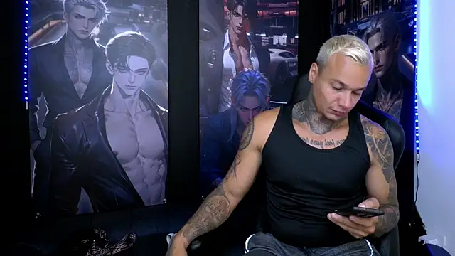 Snapshot of damian_becker chatting on June 8, 2026, 10:43 pm damian becker online show from June 8, 2026, 10:43 pm