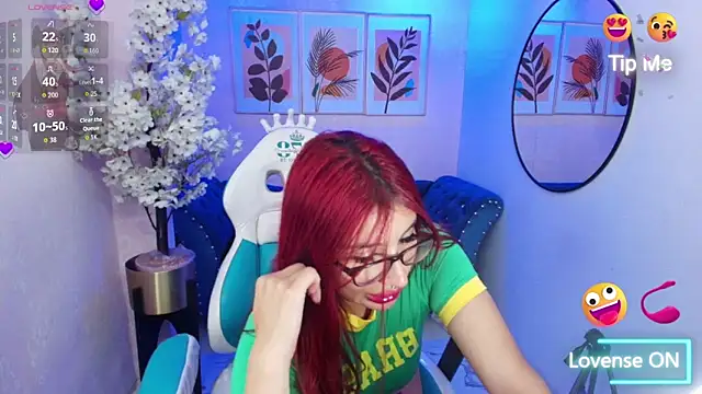 Sofi monroeee online show from June 9, 2026, 8:09 pm