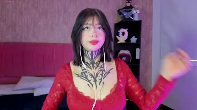 Snapshot of hanna_riu chatting on June 10, 2026, 1:32 pm hanna riu online show from June 10, 2026, 1:32 pm