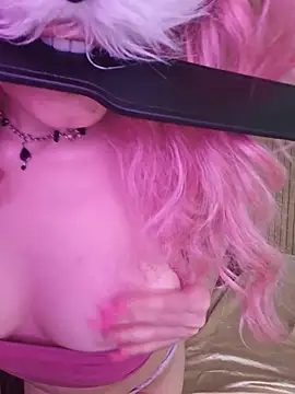 lilianroses online show from June 9, 2026, 11:00 am