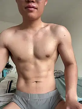 Ycen  online show from April 18, 2026, 9:57 am