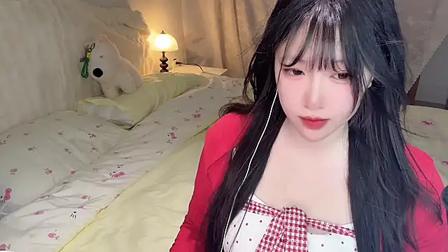 Snapshot of SweetButWildbaby chatting on May 10, 2026, 3:39 pm SweetButWildbaby online show from May 10, 2026, 3:39 pm