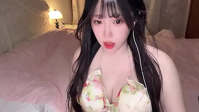 Snapshot of SweetButWildbaby chatting on May 24, 2026, 3:17 pm SweetButWildbaby online show from May 24, 2026, 3:17 pm