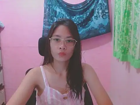 Snapshot of Sweetsexylady19 chatting on May 10, 2026, 12:54 pm Sweetsexylady19 online show from May 10, 2026, 12:54 pm