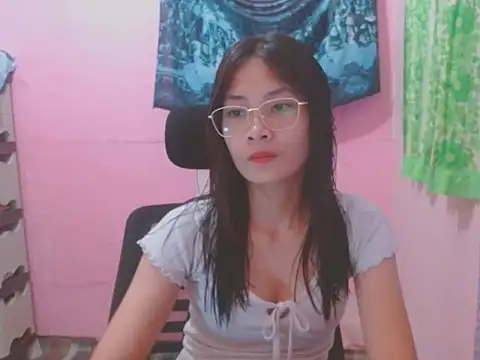Snapshot of Sweetsexylady19 chatting on May 19, 2026, 12:55 pm Sweetsexylady19 online show from May 19, 2026, 12:55 pm