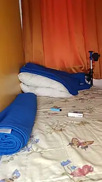 Snapshot of Shsaaeq chatting on June 10, 2026, 3:44 pm Shsaaeq online show from June 10, 2026, 3:44 pm