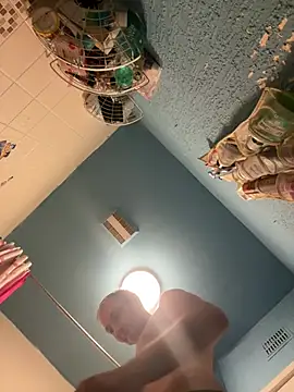 ANDYSEXY1310 online show from April 19, 2026, 8:22 pm