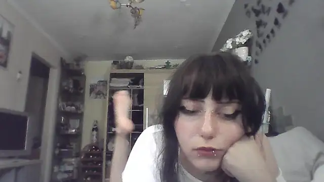 Snapshot of ChargedReign chatting on July 21, 2026, 4:48 am ChargedReign online show from July 21, 2026, 4:48 am