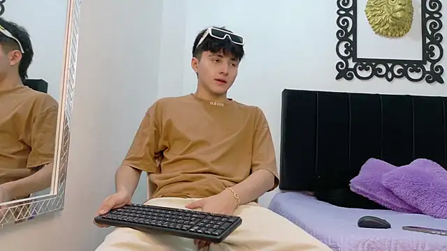 LunayDream online show from July 16, 2026, 1:06 pm