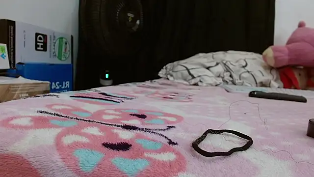 LIli Candy Dirty online show from April 21, 2026, 6:44 pm