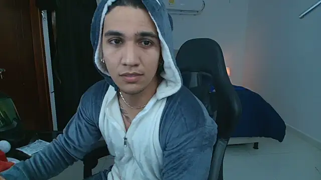 Mrbig maximo online show from June 14, 2026, 4:47 am
