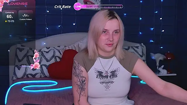 Snapshot of Crystal__Jull chatting on May 9, 2026, 5:07 pm Crystal Jull online show from May 9, 2026, 5:07 pm