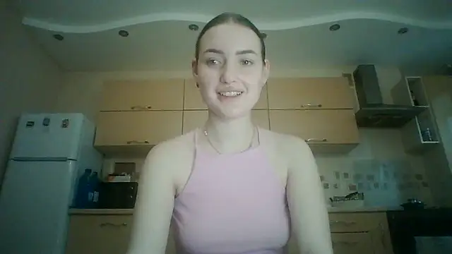 Lisanta online show from July 14, 2026, 3:07 pm