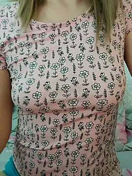 Myiasis online show from April 24, 2026, 8:55 pm