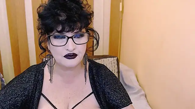 QuuenOfSin online show from December 12, 2024, 5:15 pm