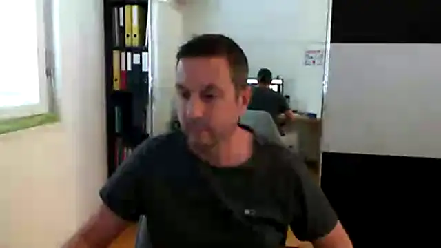 FeelFree88-ZH online show from April 20, 2026, 12:19 pm