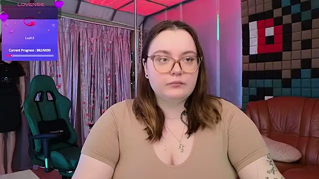 Snapshot of CatherineClaire chatting on May 25, 2026, 4:24 pm CatherineClaire online show from May 25, 2026, 4:24 pm