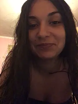 amira1348 online show from June 18, 2026, 8:35 pm