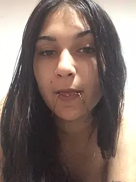 amira1348 online show from July 25, 2026, 7:39 am