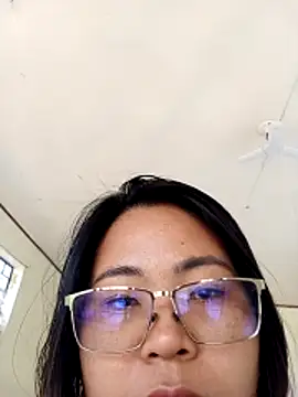 Snapshot of osang08 chatting on May 7, 2026, 5:24 am osang08 online show from May 7, 2026, 5:24 am