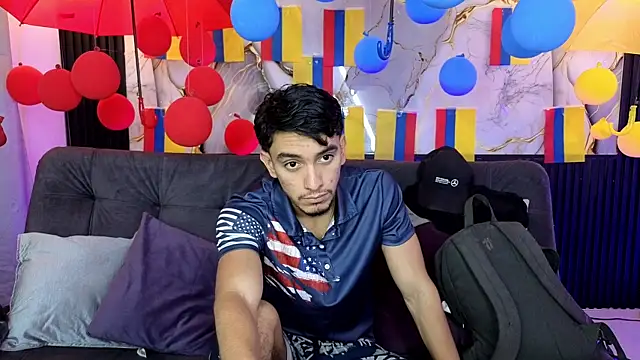 Snapshot of dante_18cm_ chatting on July 5, 2026, 12:39 am dante 18cm online show from July 5, 2026, 12:39 am