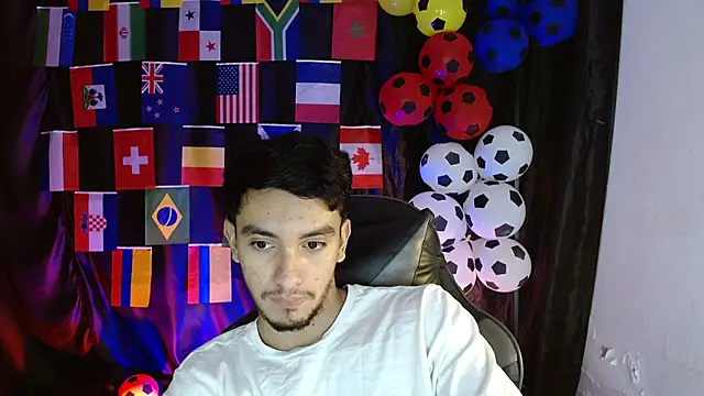 Snapshot of dante_18cm_ chatting on July 18, 2026, 12:15 am dante 18cm online show from July 18, 2026, 12:15 am