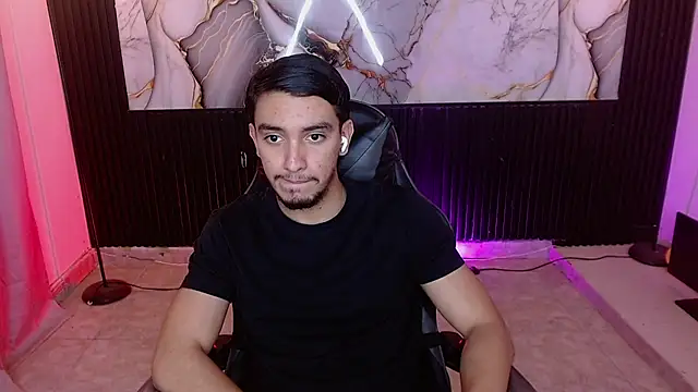 Snapshot of dante_18cm_ chatting on July 25, 2026, 12:31 am dante 18cm online show from July 25, 2026, 12:31 am