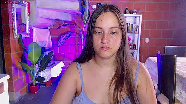 Snapshot of Valerymoon19 chatting on June 12, 2026, 5:23 pm Valerymoon19 online show from June 12, 2026, 5:23 pm