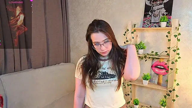 Snapshot of Katonysusant chatting on June 8, 2026, 4:29 pm Katonysusant online show from June 8, 2026, 4:29 pm