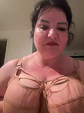 Snapshot of curvymilfmicha chatting on July 8, 2026, 8:46 pm curvymilfmicha online show from July 8, 2026, 8:46 pm