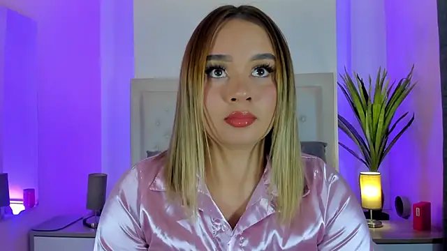 Snapshot of Sofia_pamela_ chatting on July 21, 2026, 7:38 pm Sofia pamela online show from July 21, 2026, 7:38 pm