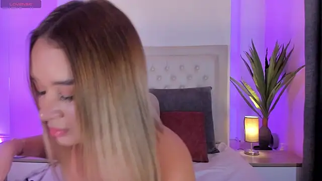 Snapshot of Sofia_pamela_ chatting on July 23, 2026, 7:01 pm Sofia pamela online show from July 23, 2026, 7:01 pm