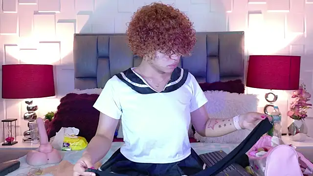 Snapshot of KeiryGinger chatting on June 12, 2026, 3:27 am KeiryGinger online show from June 12, 2026, 3:27 am