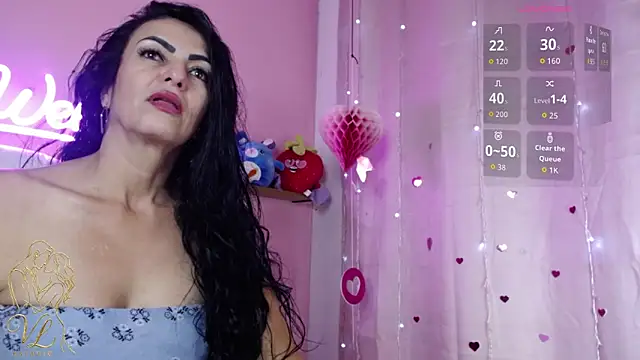 Snapshot of ishtarsexxx chatting on June 11, 2026, 12:43 am ishtarsexxx online show from June 11, 2026, 12:43 am