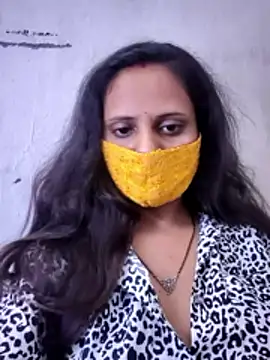 Snapshot of Cutie_Neetu chatting on May 7, 2026, 5:40 pm Cutie Neetu online show from May 7, 2026, 5:40 pm