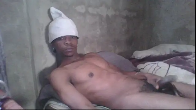 Snapshot of bootypleasr chatting on May 31, 2026, 8:32 am bootypleasr online show from May 31, 2026, 8:32 am