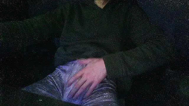 8inchesfr online show from April 21, 2026, 9:15 am