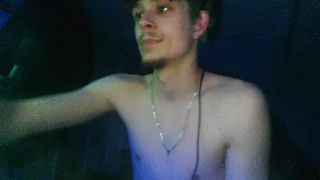 8inchesfr online show from May 7, 2026, 2:39 am