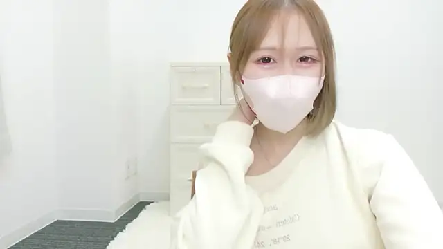 Snapshot of remuchan__ chatting on May 3, 2026, 9:15 am remuchan online show from May 3, 2026, 9:15 am
