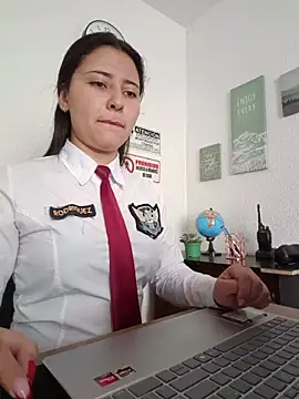Queen linda1 online show from May 10, 2026, 12:10 pm
