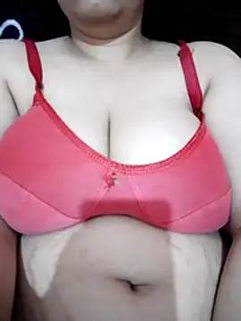 Lola Sexyy online show from May 22, 2026, 6:20 am