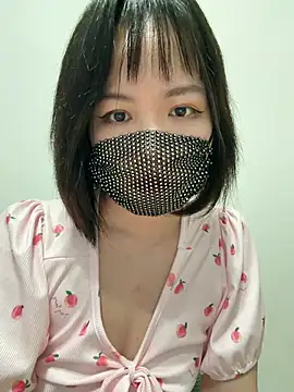 mollybaby-567 online show from May 8, 2026, 3:06 pm
