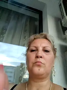 Divineblond online show from September 14, 2025, 4:39 pm