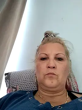 Divineblond online show from October 27, 2025, 12:31 pm