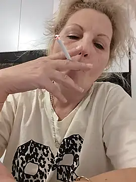 Divineblond online show from March 16, 2026, 10:36 pm