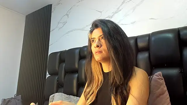 AshleyyHall online show from May 26, 2026, 1:12 am