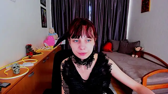 Snapshot of MiniLysii chatting on June 20, 2026, 5:43 am MiniLysii online show from June 20, 2026, 5:43 am