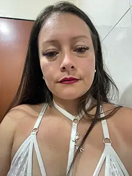 Snapshot of SamiiContreras_ chatting on June 3, 2026, 2:33 pm SamiiContreras online show from June 3, 2026, 2:33 pm