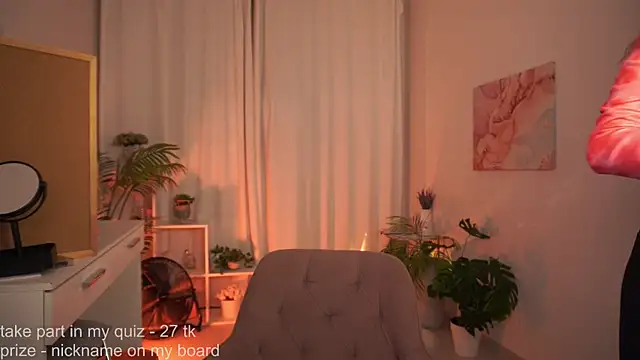 Snapshot of BettyMarlowe chatting on June 25, 2026, 5:23 am BettyMarlowe online show from June 25, 2026, 5:23 am