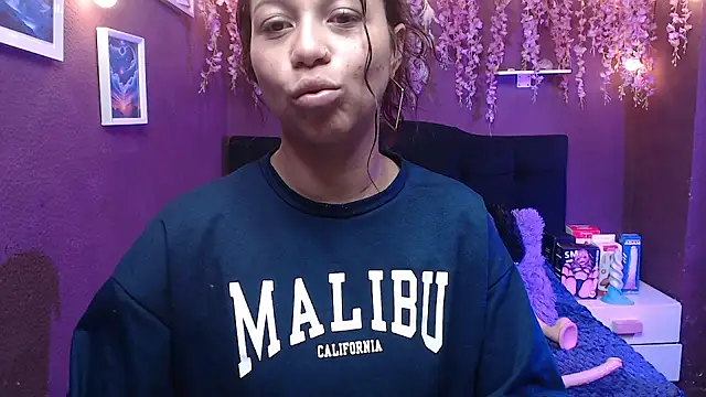Snapshot of monik299 chatting on April 30, 2026, 1:17 pm monik299 online show from April 30, 2026, 1:17 pm
